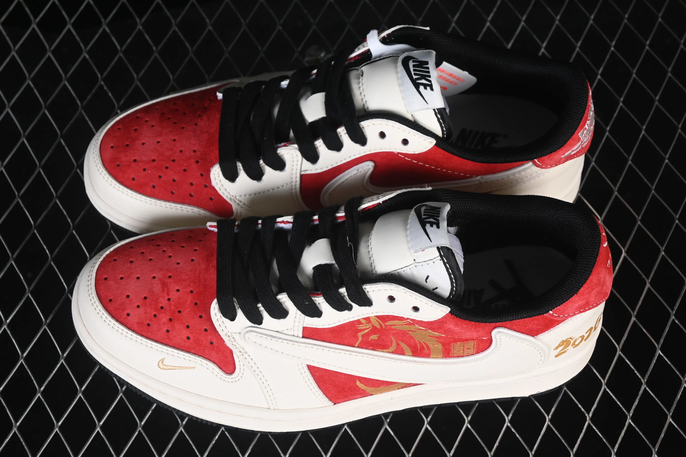 All categories Air Jordan Jordan series basketball shoes Air Jordan 1 Low High-end customized low-top sneakers Air Jordan 1 Low AJ1 Exclusive for Joe 1 Year of the Horse Gold and Red Field High-end customized low-top retro basketball shoes JP2026-161